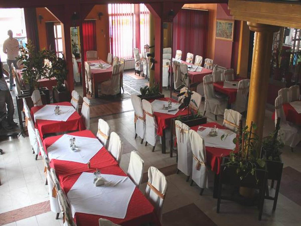 Jet Star Motel Zivinice Екстериор снимка