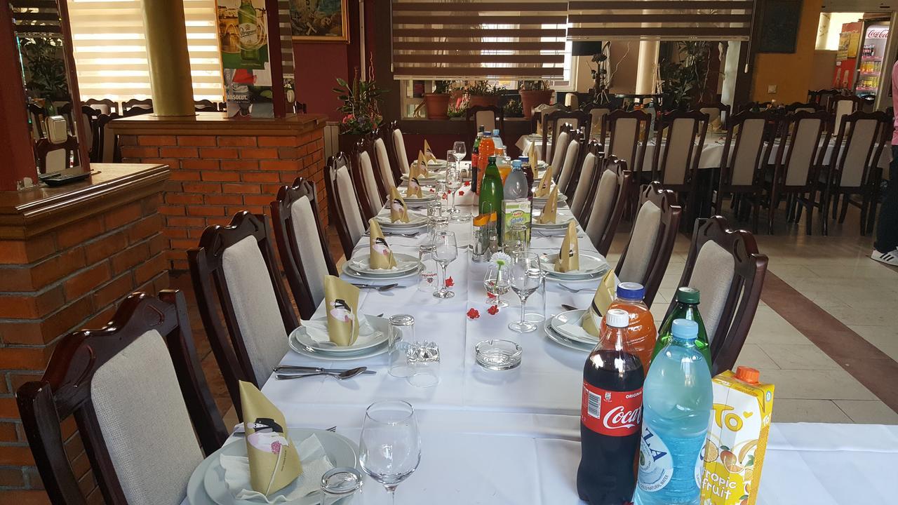 Jet Star Motel Zivinice Екстериор снимка